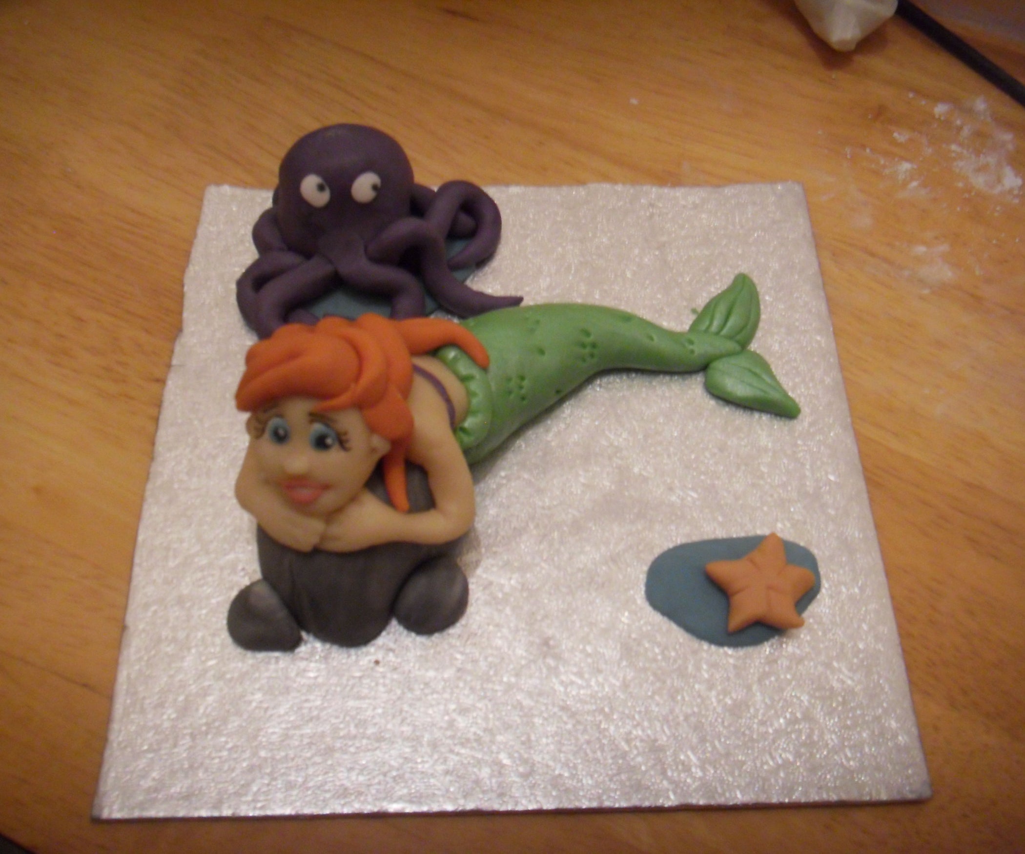 Mermaid Sugar Paste Cake Top Tutorial : 7 Steps - Instructables