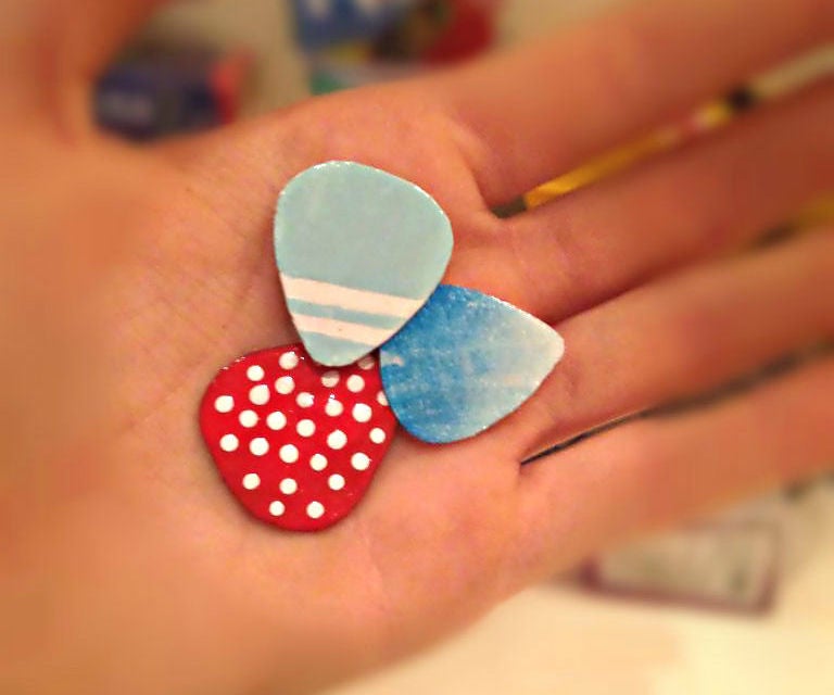 Cheap DIY Guitar Picks