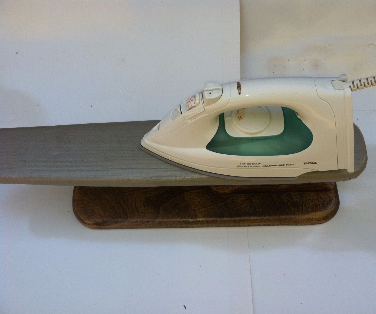 MINI IRONING BOARD 3 Steps
