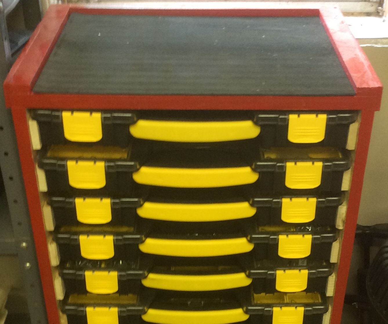 Stanley Compartment Rack 6 Steps (with Pictures)