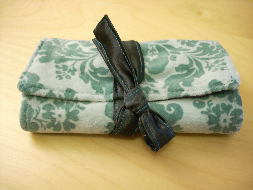 How to Make a Jewellery Roll 12 Steps (with Pictures)