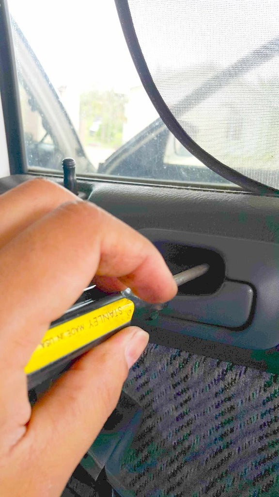 Fixing The Rear Door Lock Actuator On My Honda Civic 5 Steps Instructables