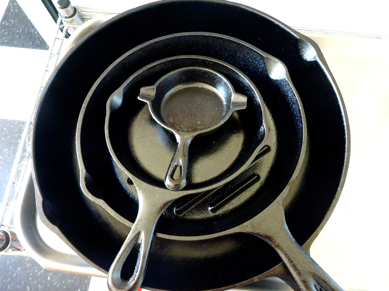 Best Way to Season Cast Iron Pans Flax Seed Oil 6 Steps (with
