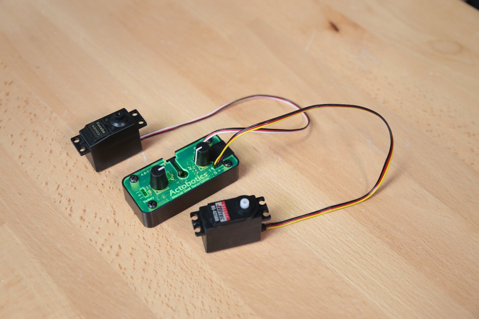 How to Use the Actobotics Servo Controller Trybotics