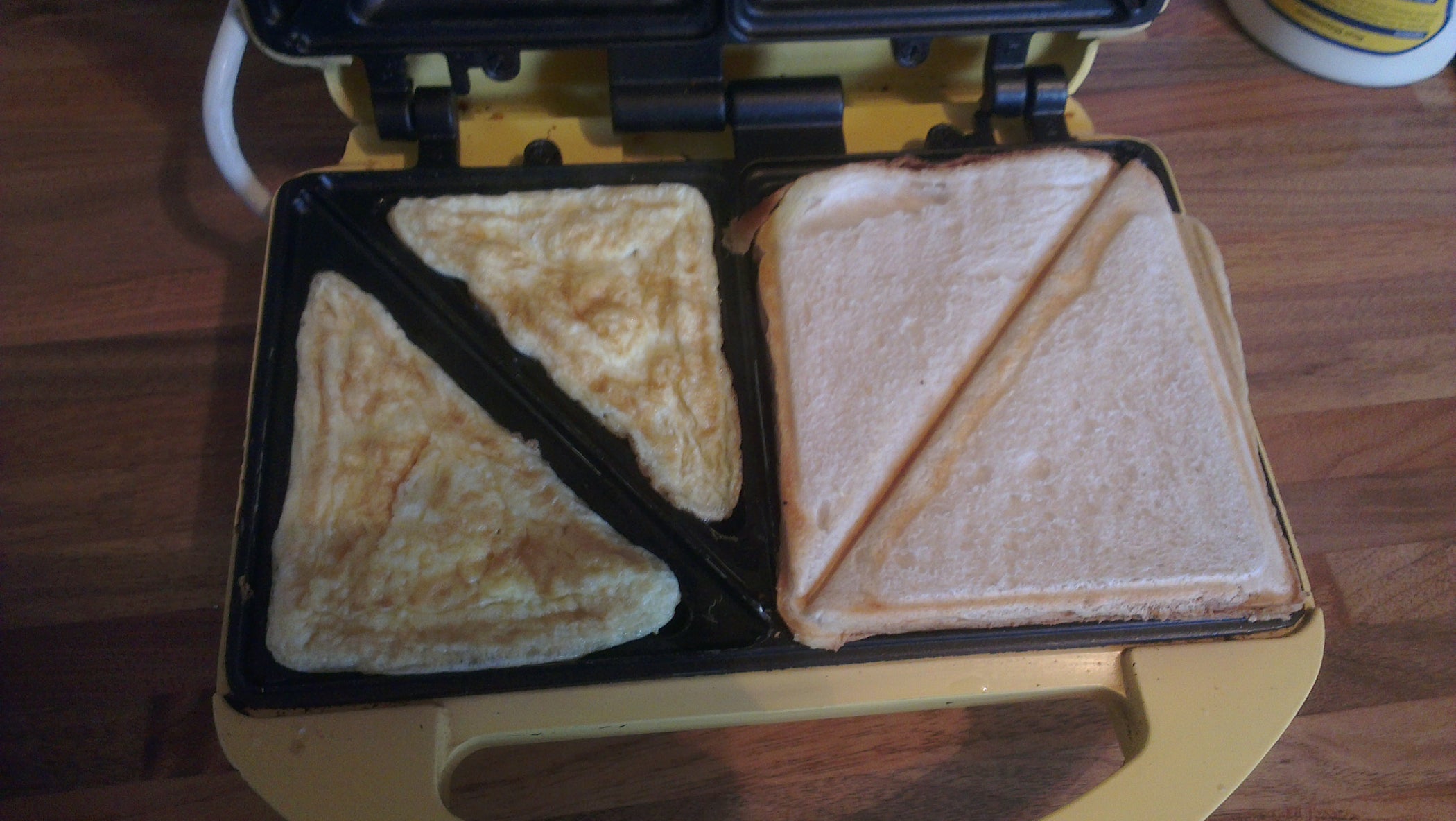 Egg on Toastie 3 Steps Instructables