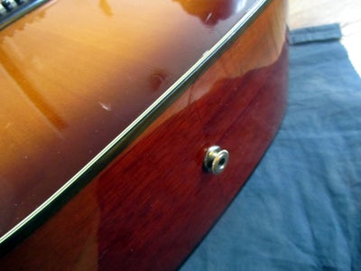 Electrifying Your Acoustic Guitar on the Cheap : 6 Steps (with Pictures