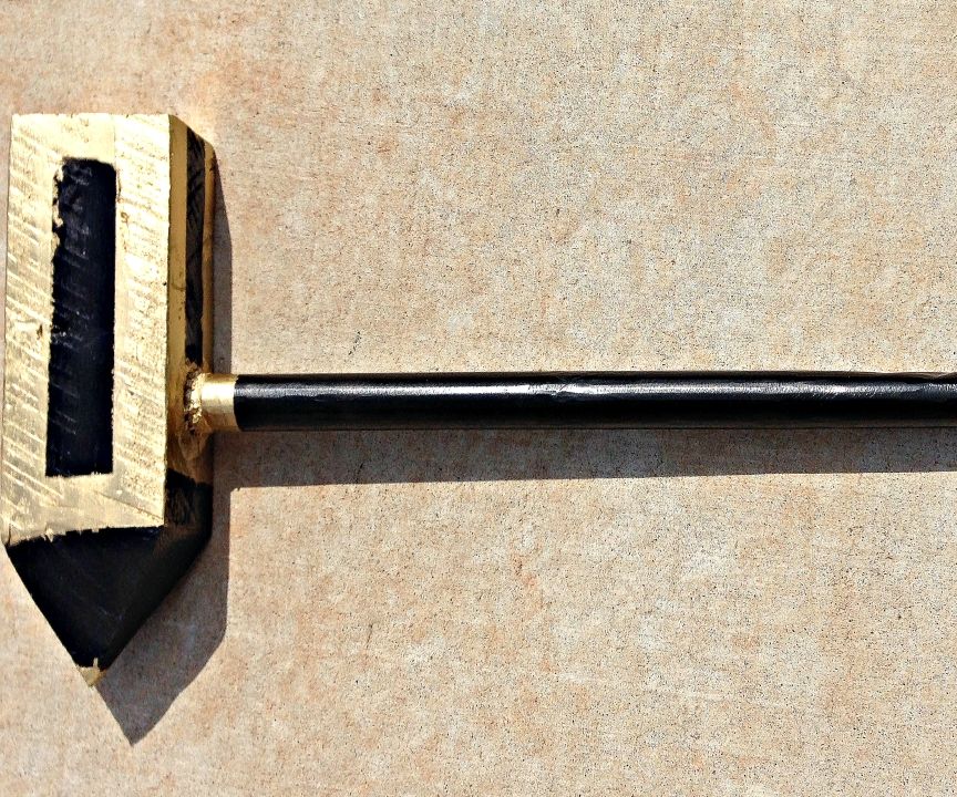 HOW TO MAKE a ZOMBIE APOCALYPSE HAMMER!!! Instructables