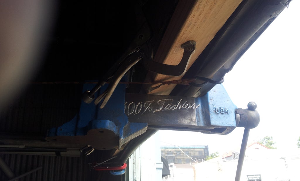 Oh Snap How To Fix The Roll Up Door Garage Door 6 Steps Instructables