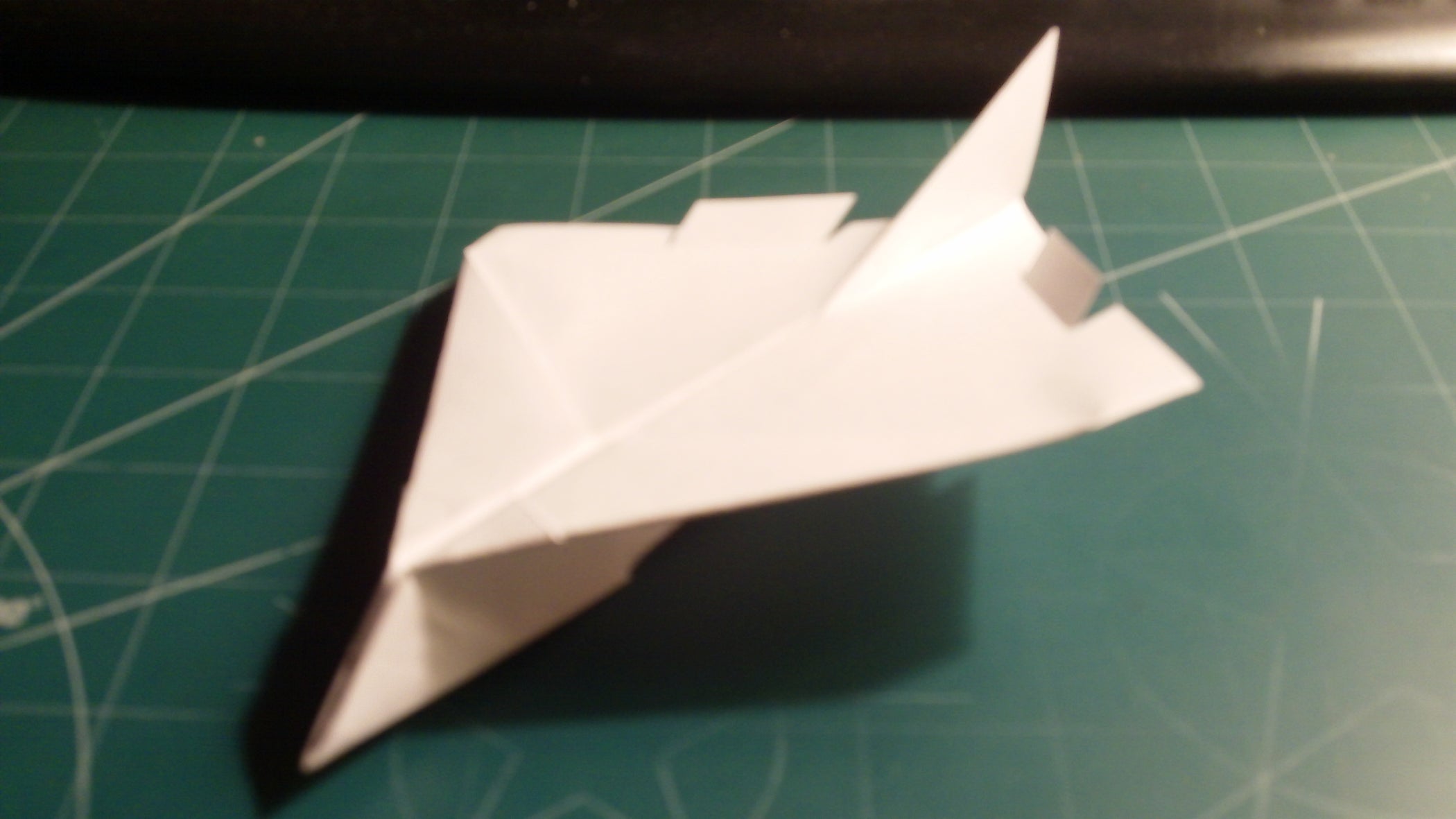 How to make the best paper airplane image