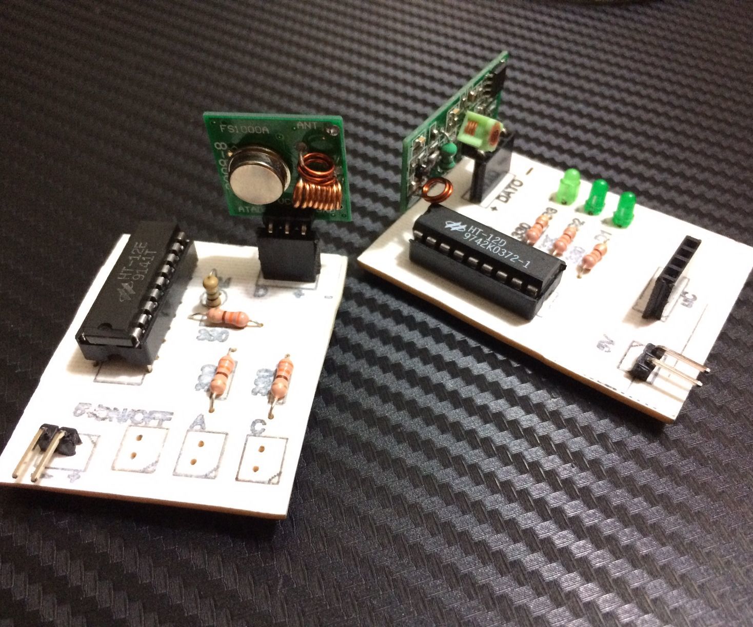Make a RF Transmitter and Receiver With HT12E & HT12D 4 Steps