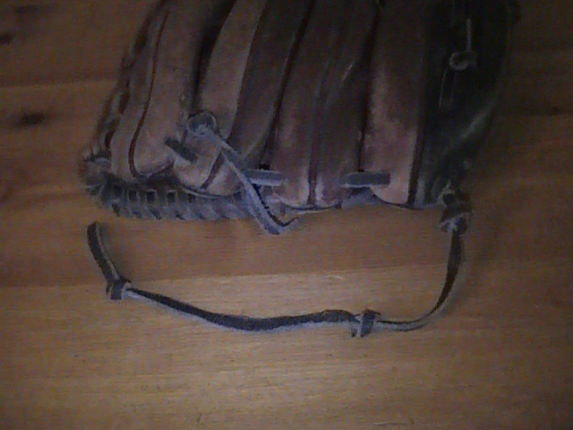 baseball glove threading needle