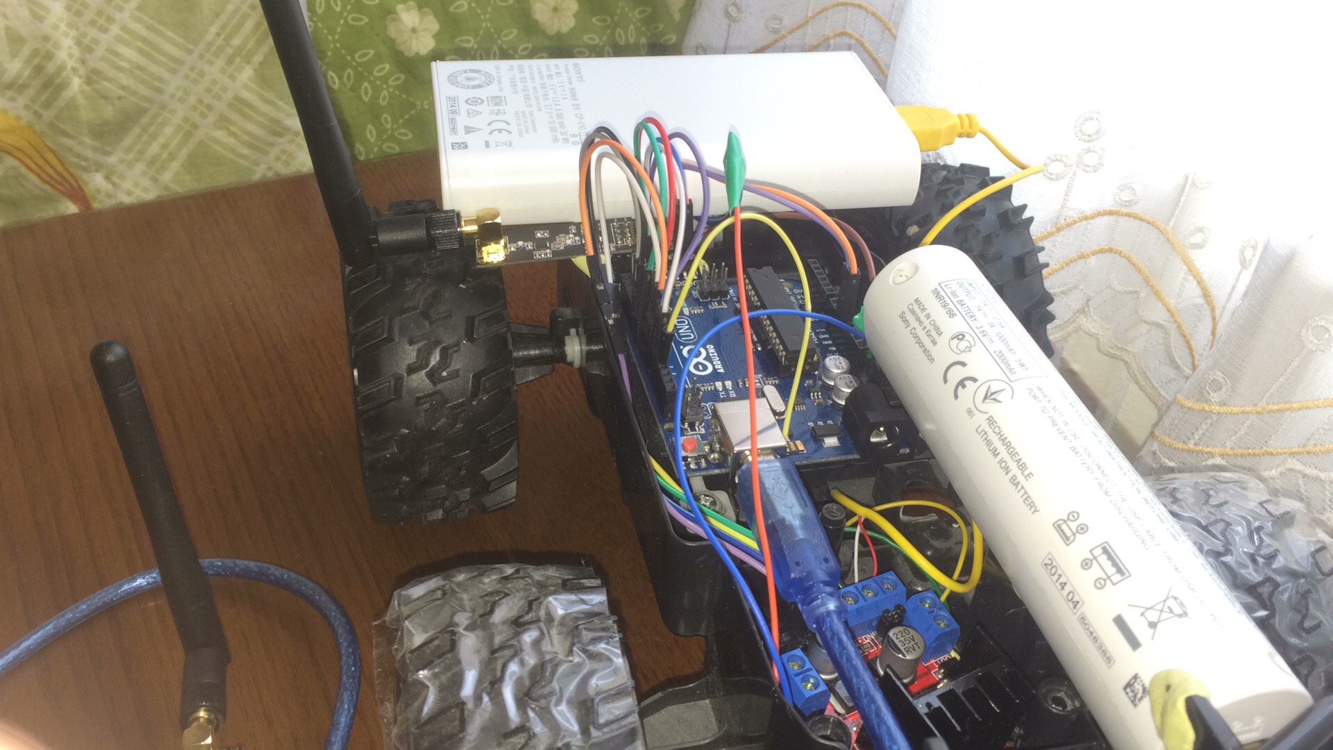 Arduino Remote Control Car (w/ Nrf24l01 and L298n) Trybotics