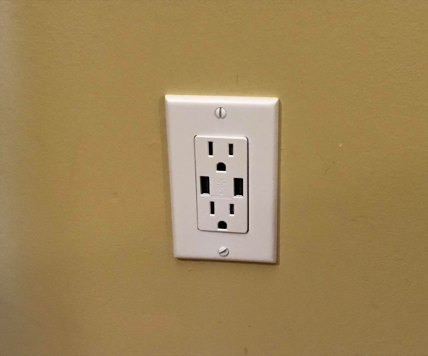 Installing an USB Charger Wall Outlet 4 Steps Instructables