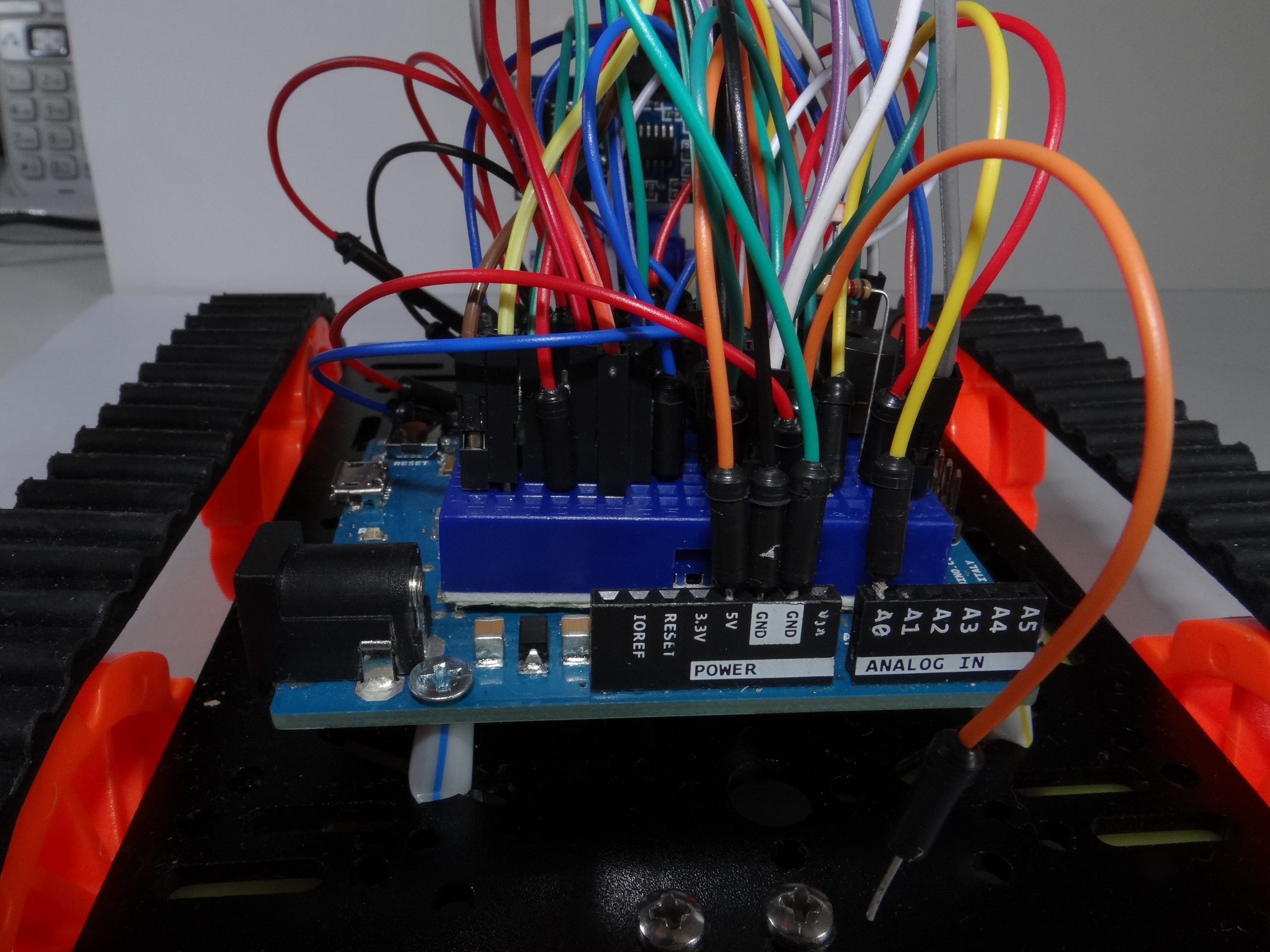 Arduino: Sensitive Robot | Trybotics