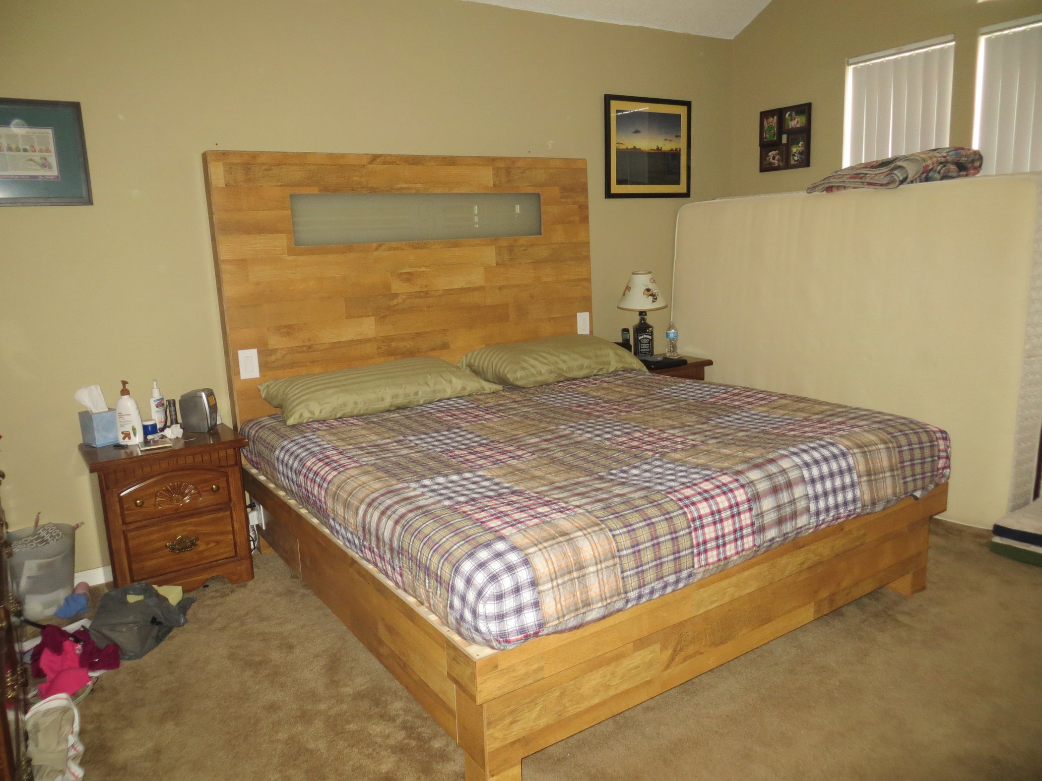 King Size Wood Flooring Platform Bed and Headboard With Builtin Lights