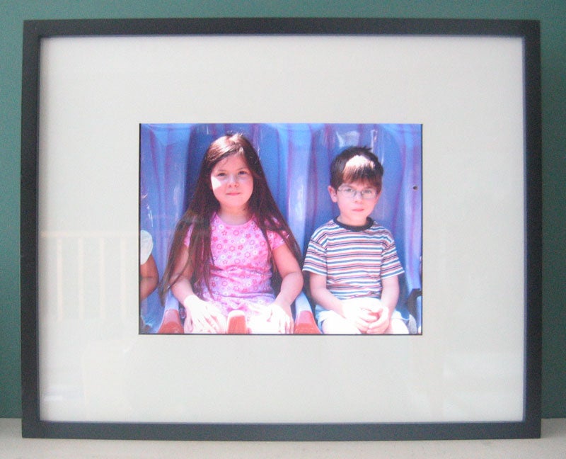 Centrally Controlled Digital Picture Frame 12 Steps