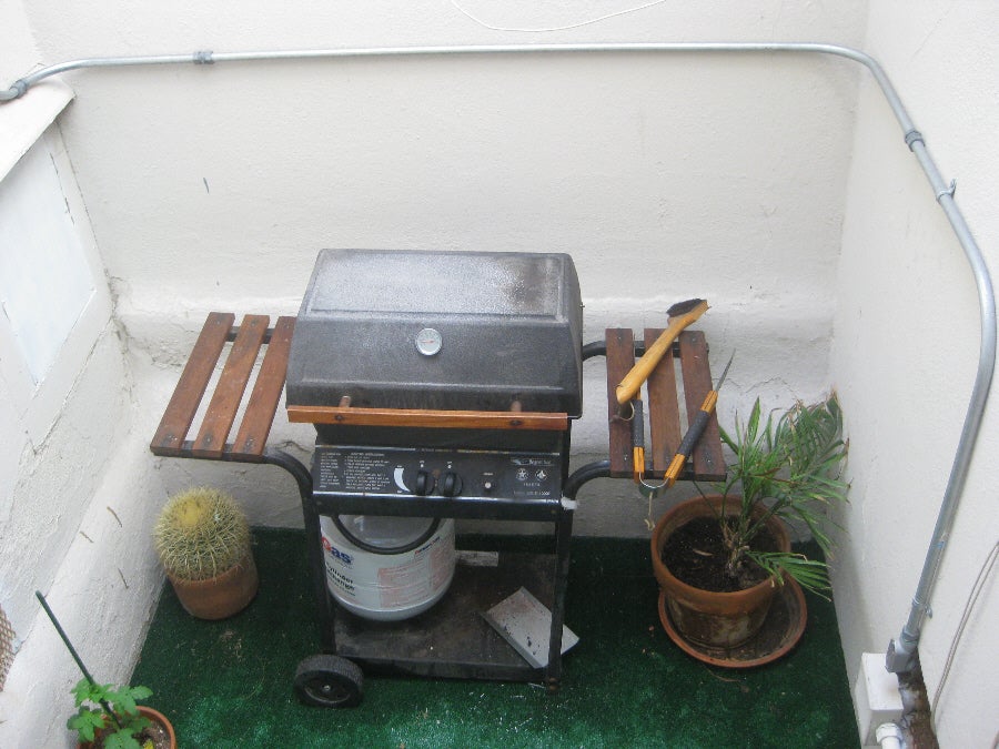 Installing a Temperature Gauge in a Gas Grill 5 Steps (with Pictures