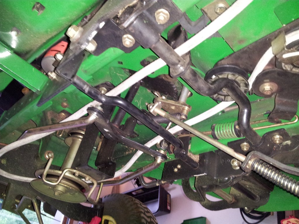 How To Change The Traction Belt On A John Deere Lt155 8