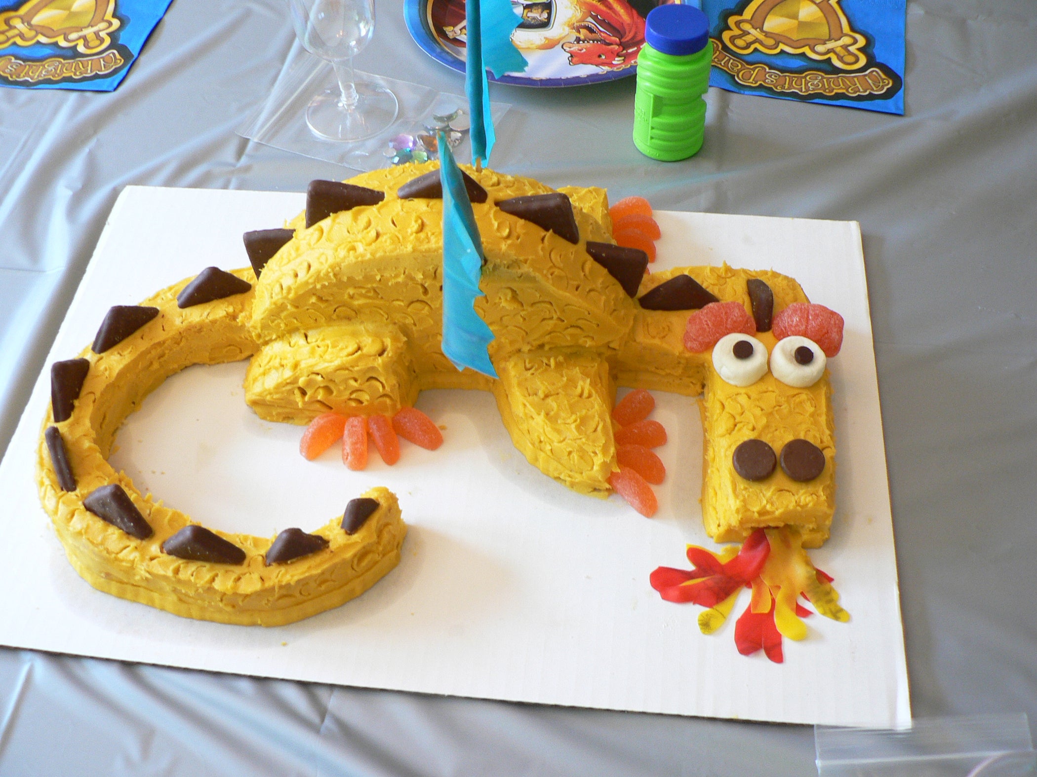 FireBreathing Dragon Cake!! 6 Steps (with Pictures