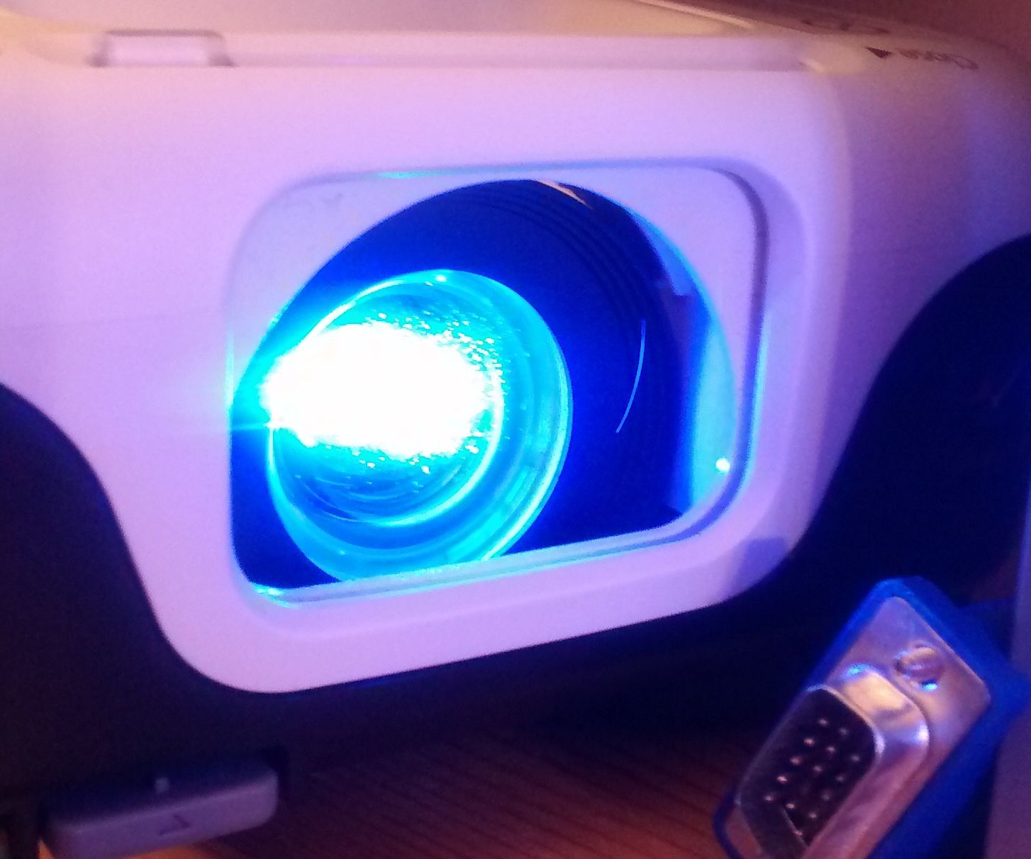 Epson Projector Temperature Sensor Repair 4 Steps (with Pictures