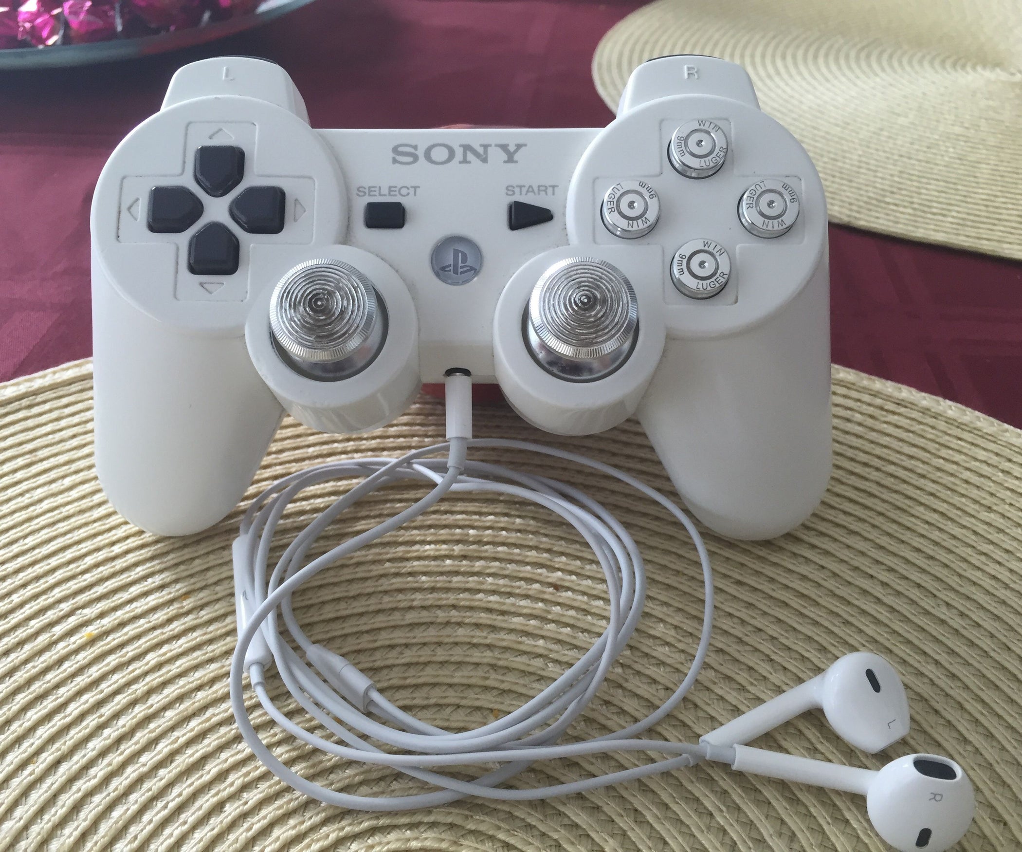 Builtin Headset on PlayStation 3 Controller 4 Steps (with Pictures
