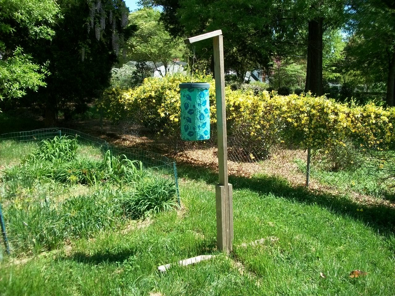 Topsy Turvy Tomato Planter Stand