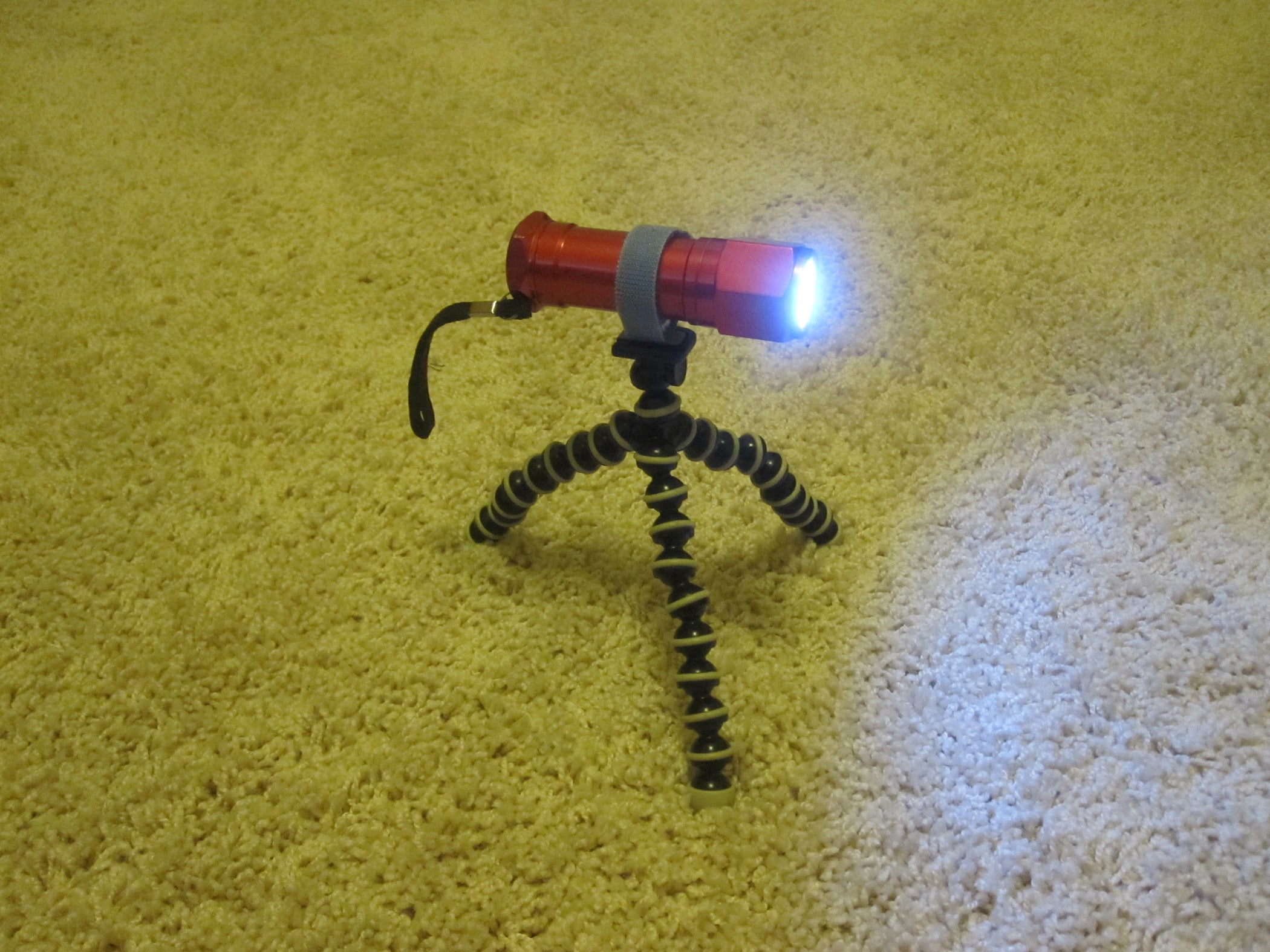 Tripod Flashlight Mount 4 Steps Instructables