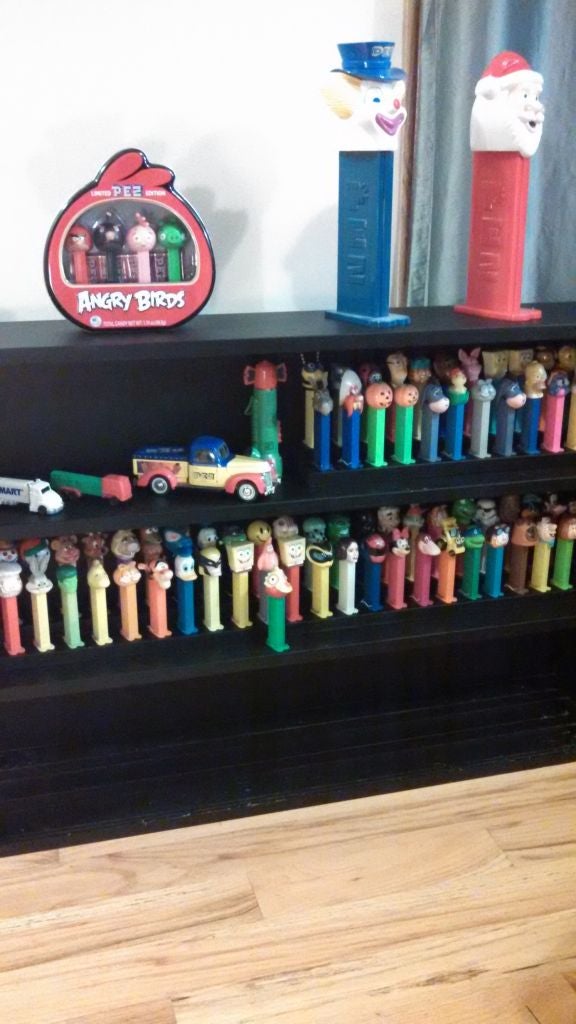 PEZ Dispenser Display Support 4 Steps (with Pictures)