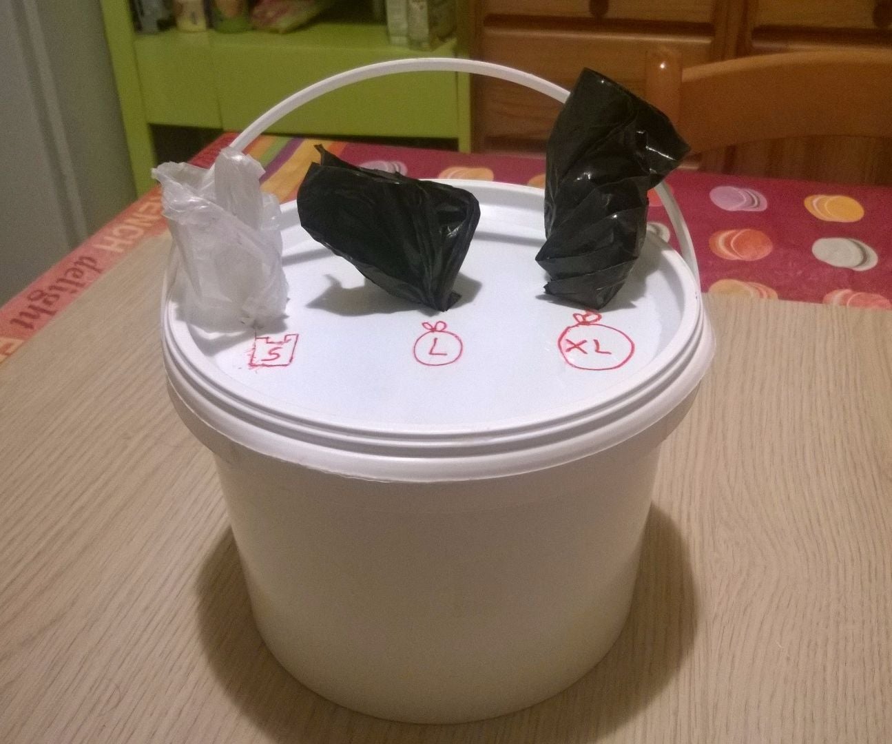 Trash Bags Dispenser 5 Steps (with Pictures)