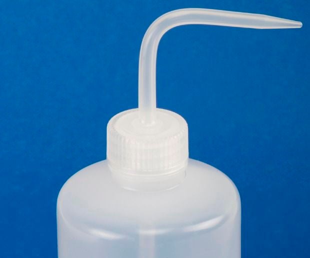 10 Uses for a Wash Bottle Instructables