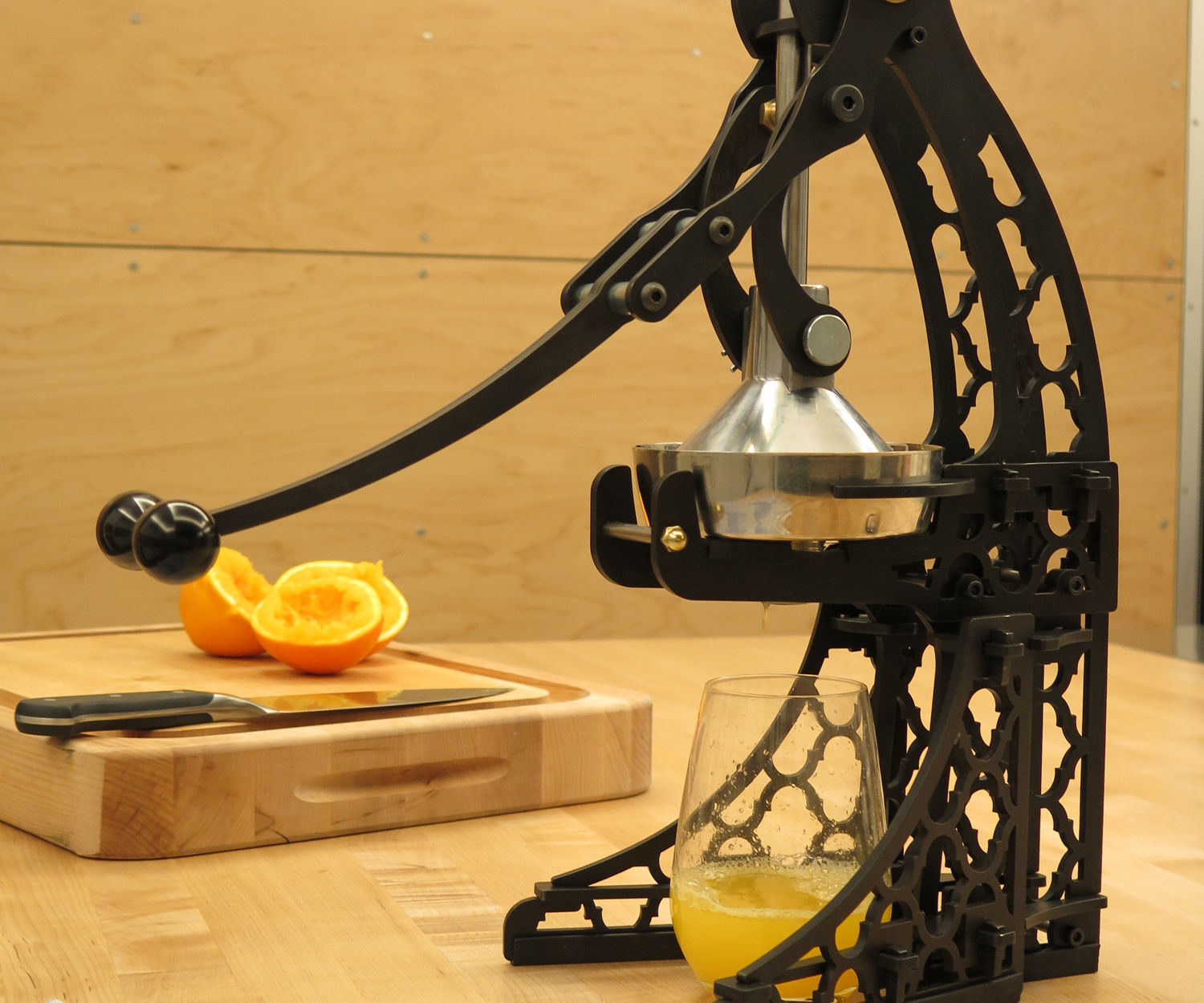 A Citrus Juice Press With Mortise and Tenon Joints 6 Steps (with