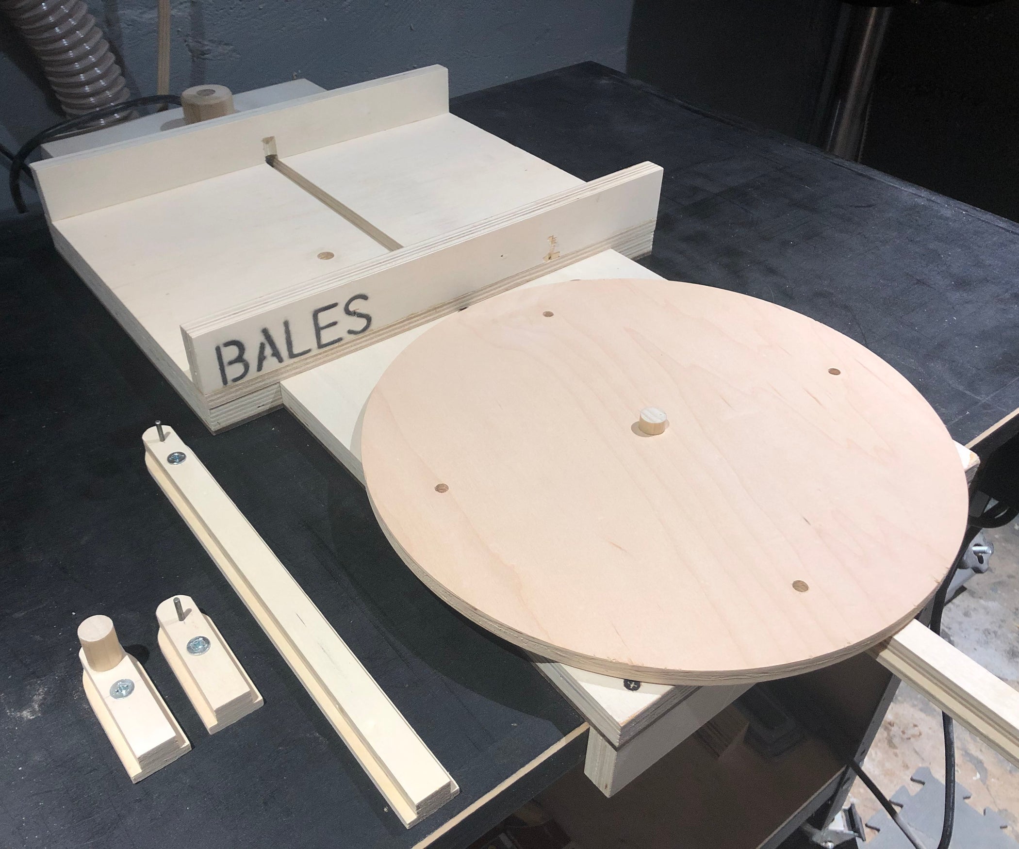 The MultiFunction Router Table Jig 11 Steps (with Pictures