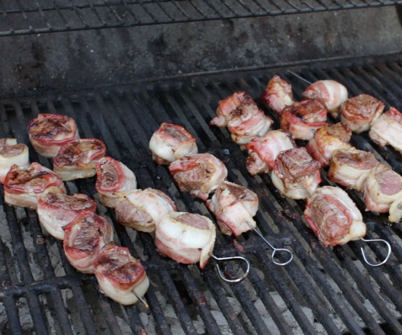 Bacon Wrapped Steak on the Grill 5 Steps (with Pictures) Instructables