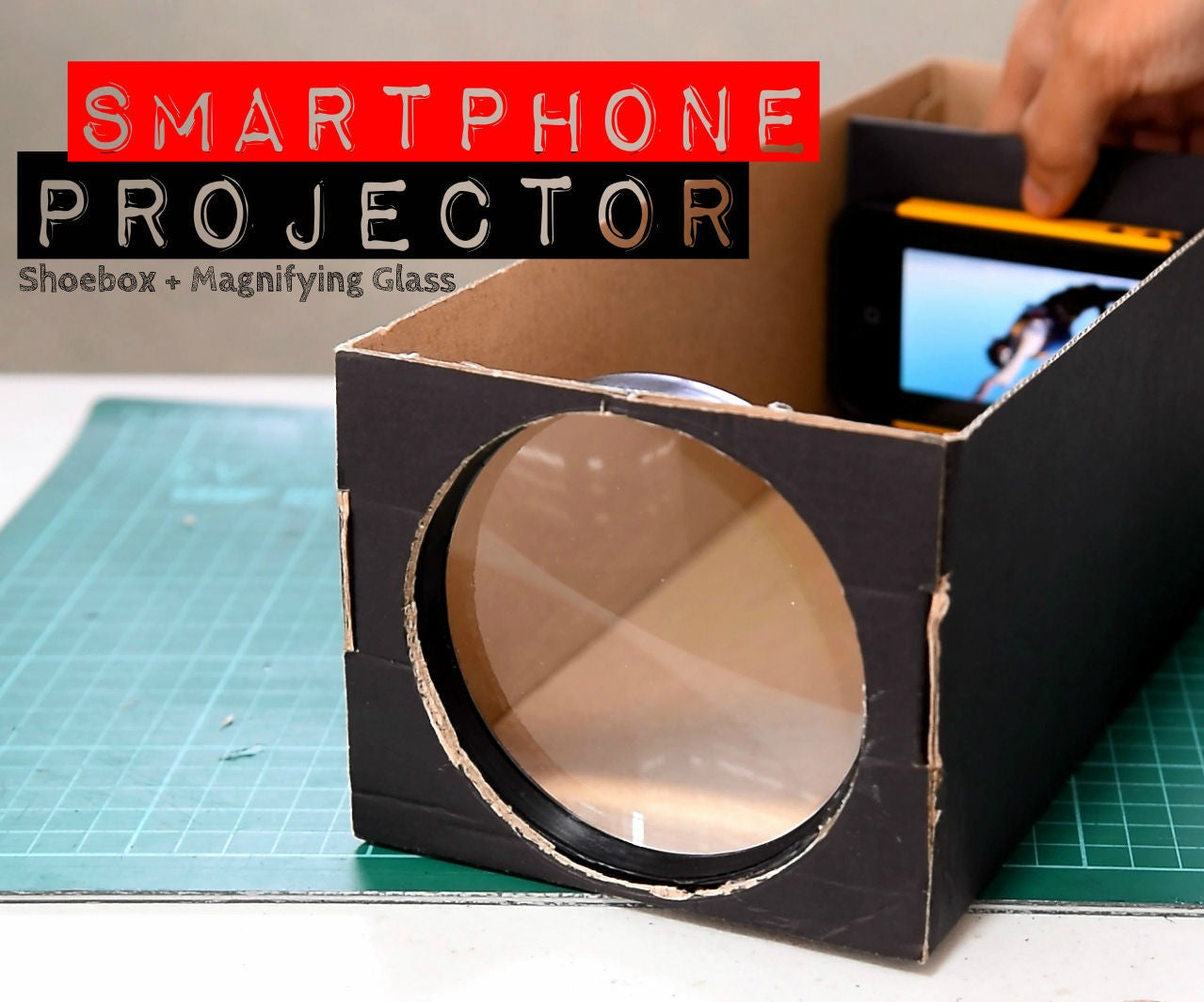 Build a Smartphone Projector With a Shoebox 17 Steps (with Pictures)