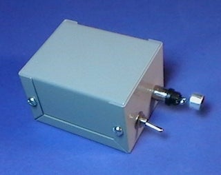 Condenser Microphone Power Supply 10 Steps Instructables