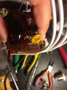 How to Repair a Dead Fluorescent Light Fixture With a CFL : 11 Steps