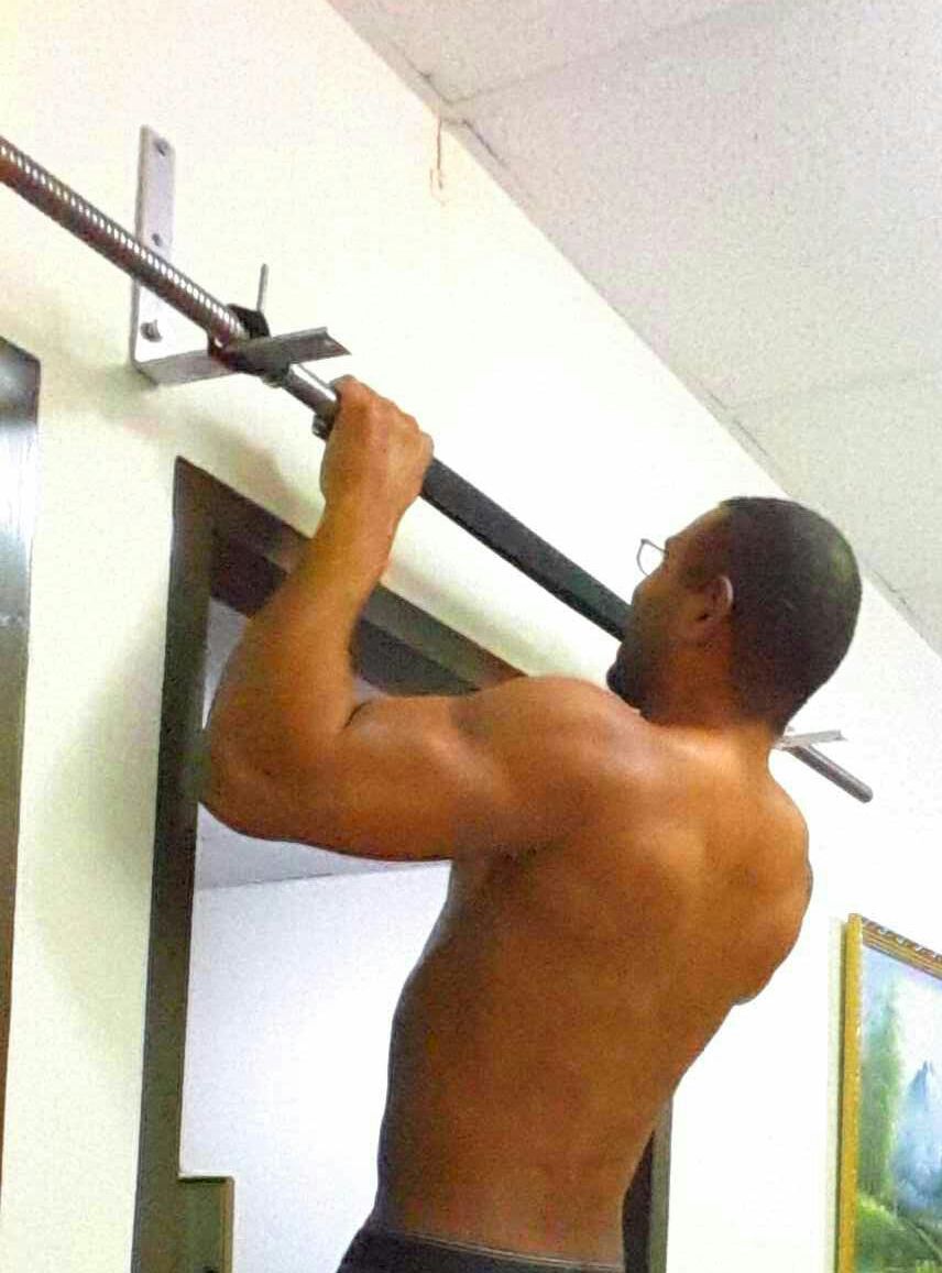 A Diy Chin Up Bar 6 Steps With Pictures Instructables