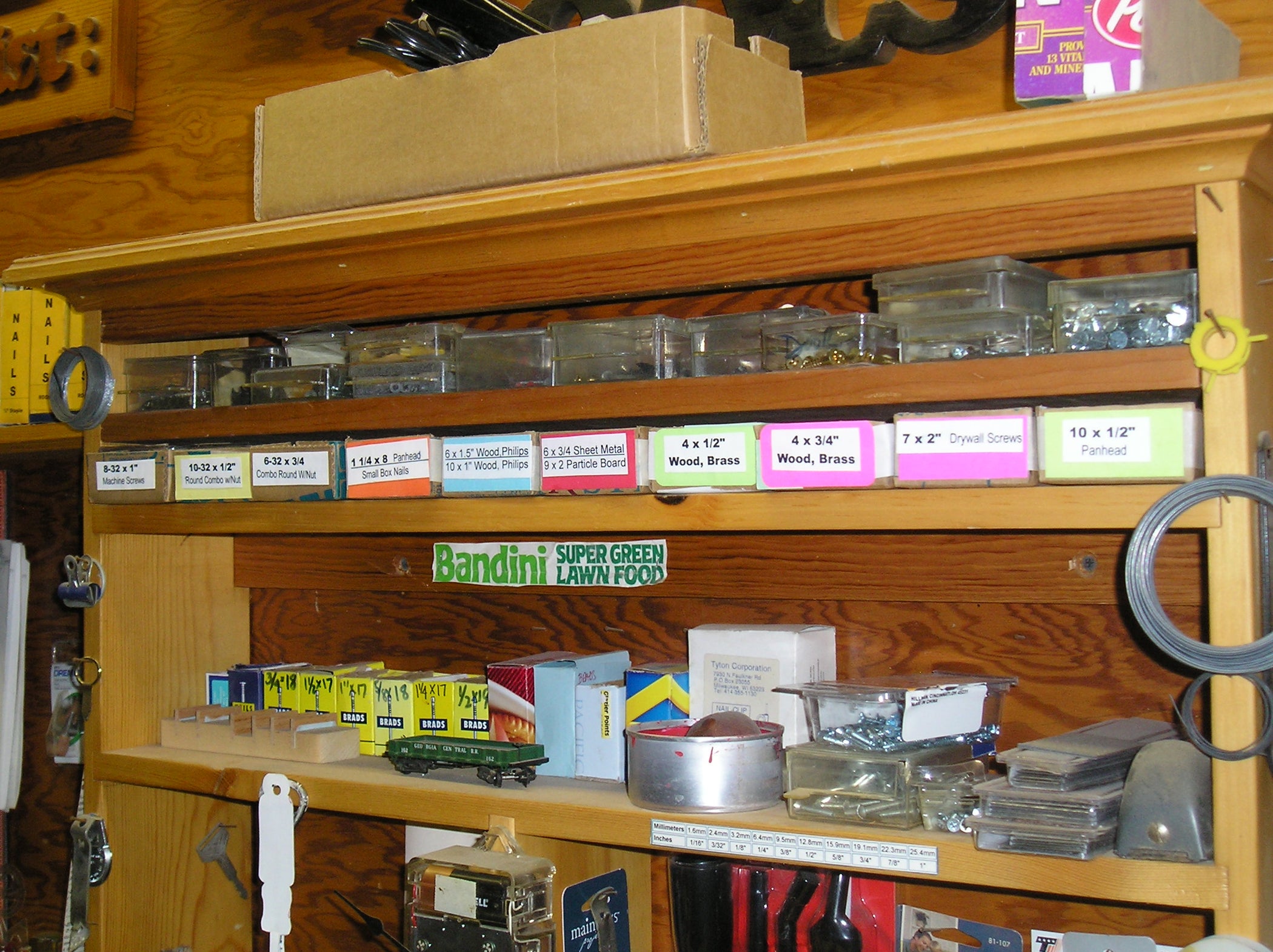 Make Cheap, Easy Cardboard Small Parts Storage Organizers : 5 Steps