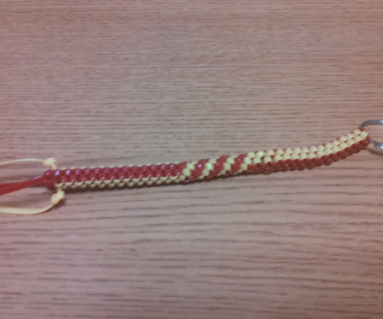 How to Weave Plastic Lacing Crafts 9 Steps