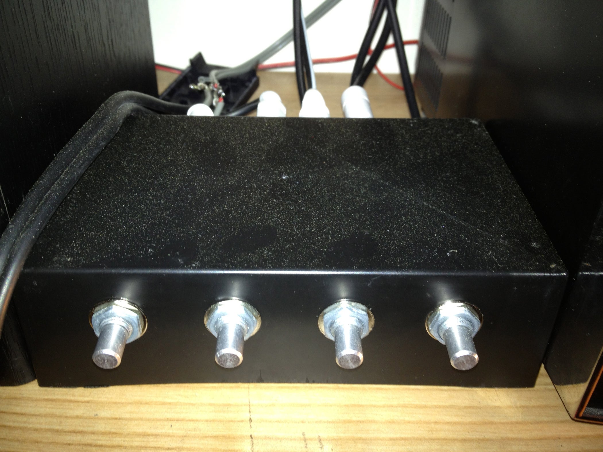 Passive Audio Mixer W/ Channel Volume Control 6 Steps Instructables