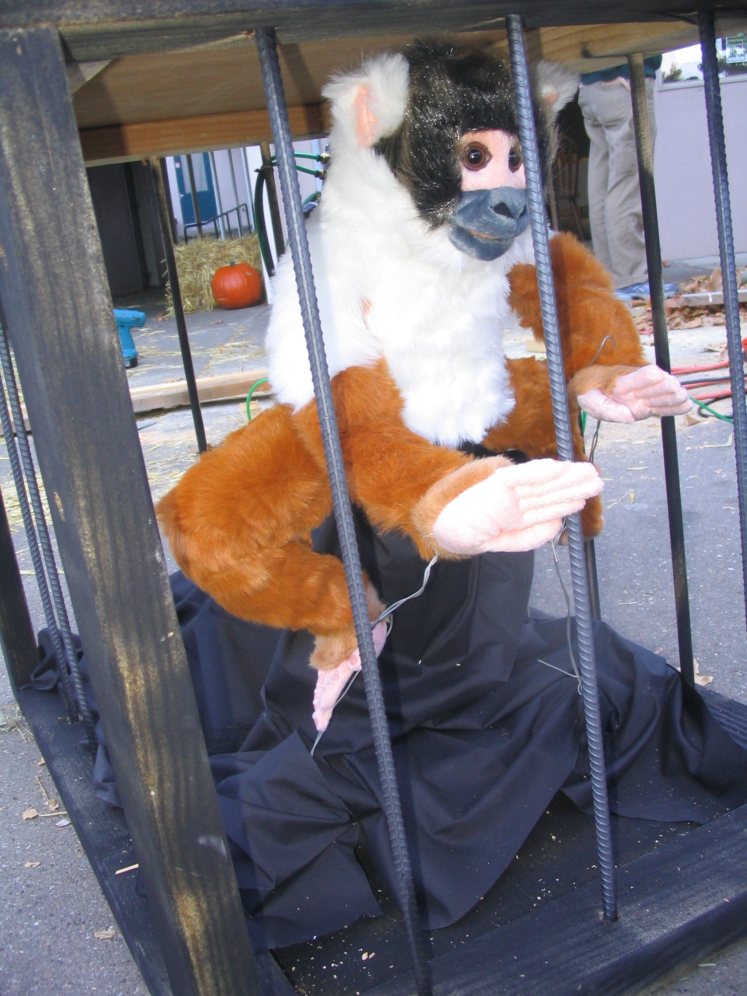 Build a Pneumatically Actuated Yeti in a Cage for a Halloween Haunted