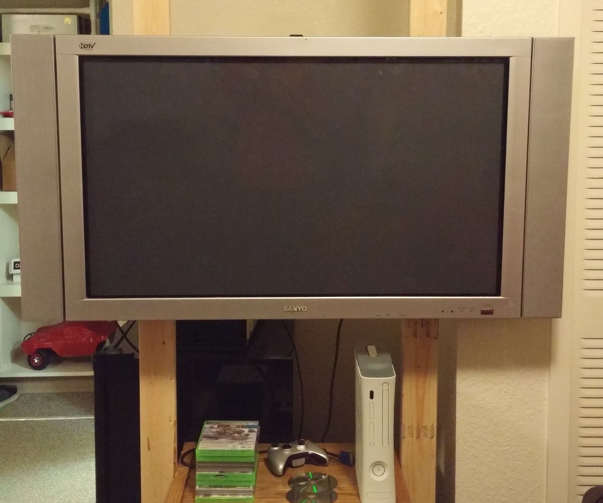 Mount a TV Without Putting Holes in the Wall : 3 Steps - Instructables How To Mount Monitor On Wall Without Holes
