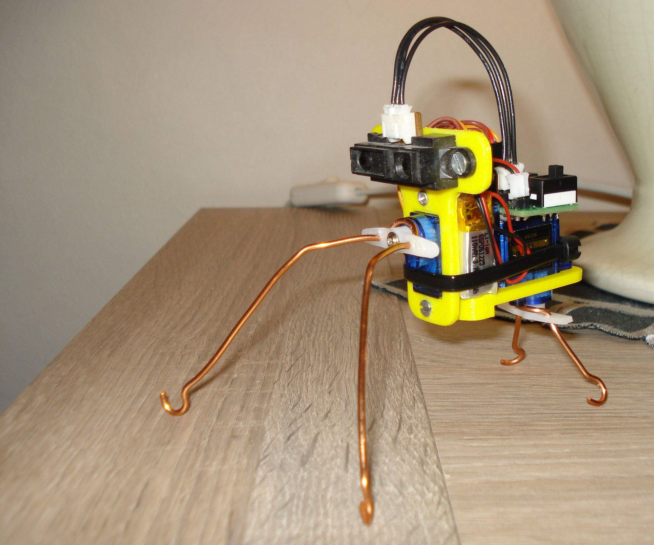 ATtiny85 Robot Insect 6 Steps Instructables