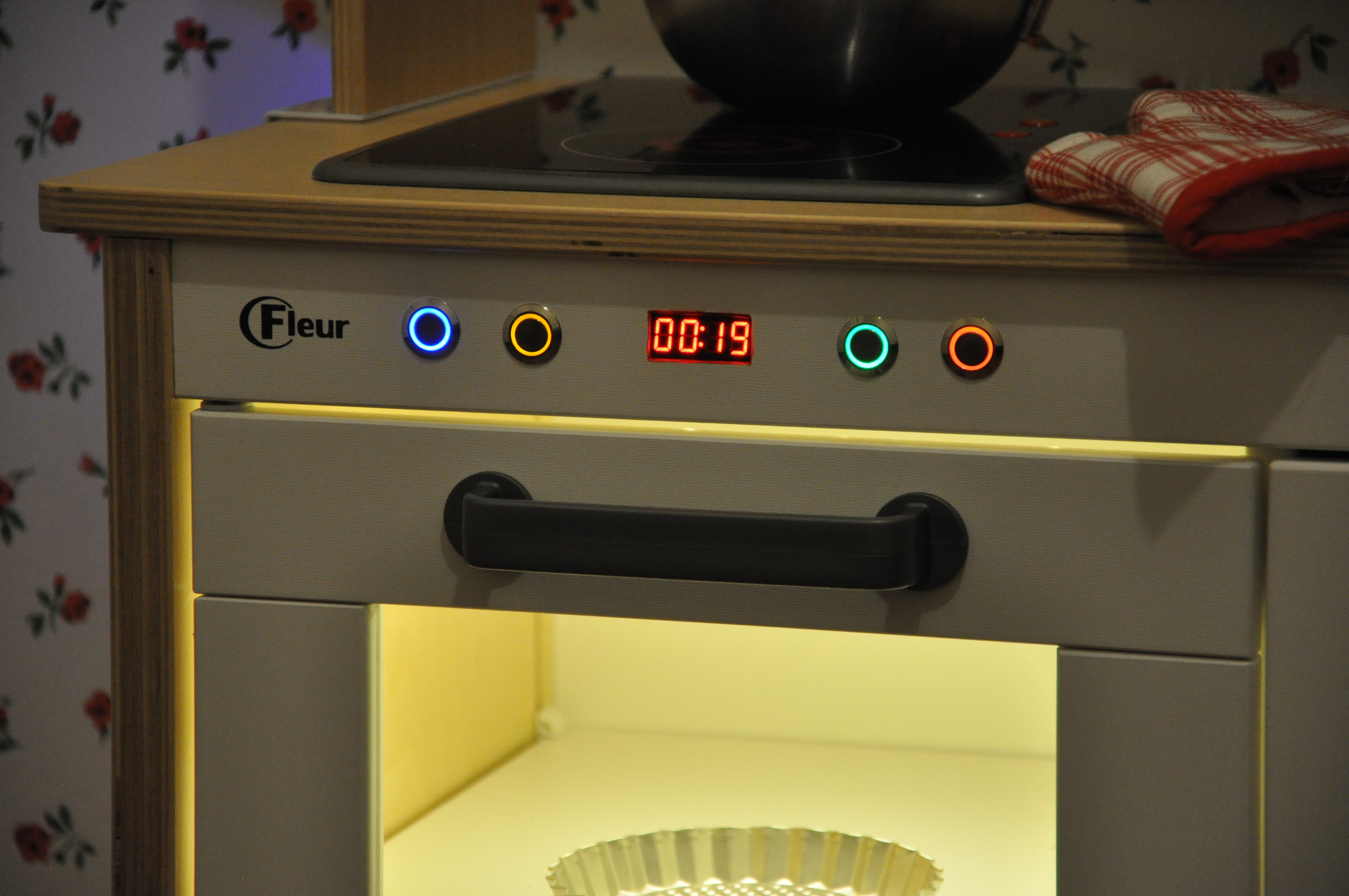 Picture Of Kids Kitchen That Says Beep Picture Of Kids Kitchen That Says Beep