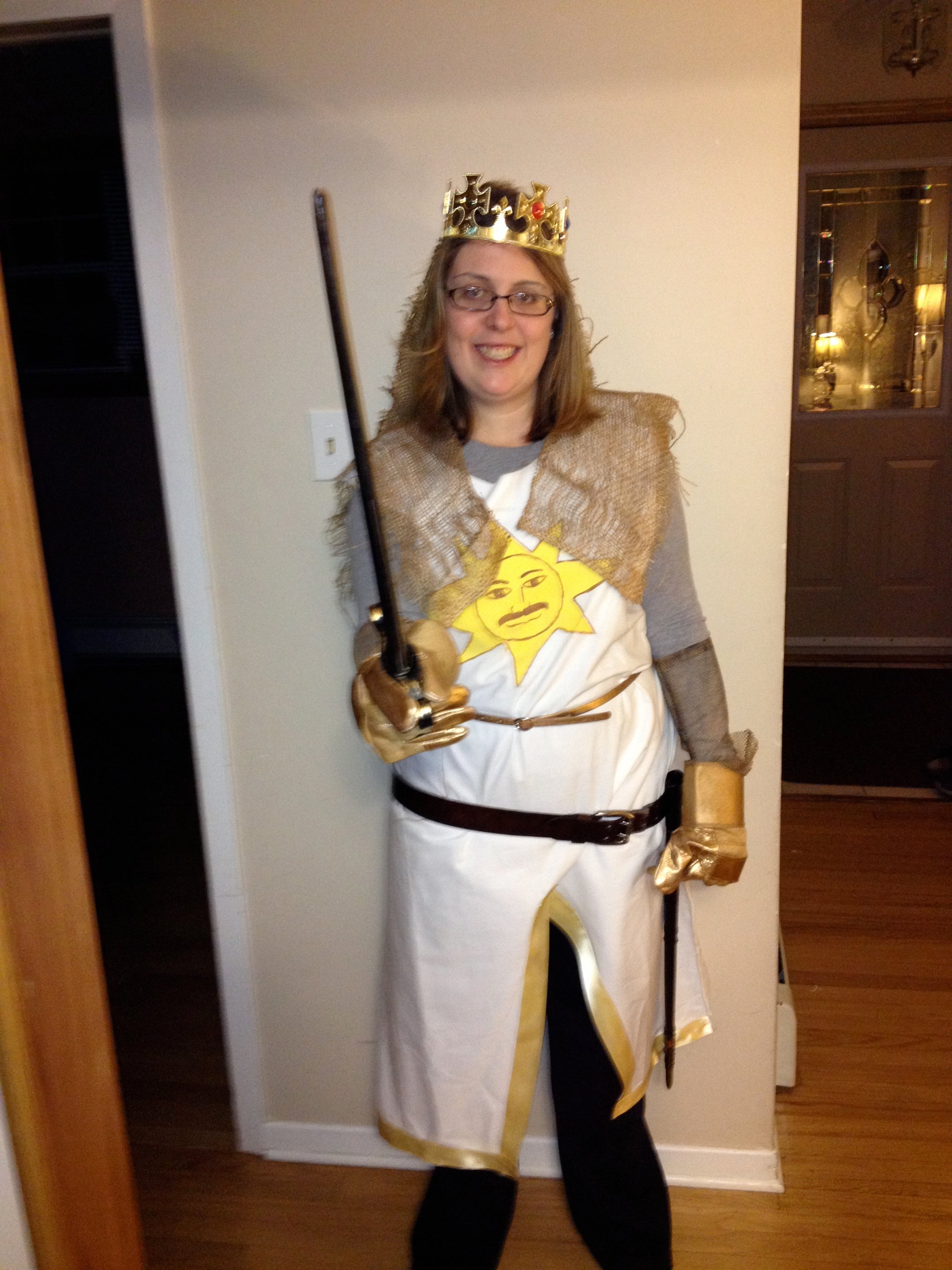 King Arthur Costume (from "Monty Python and the Holy Grail") 3 Steps King Arthur Costume (from "Monty Python and the Holy Grail") 3 Steps