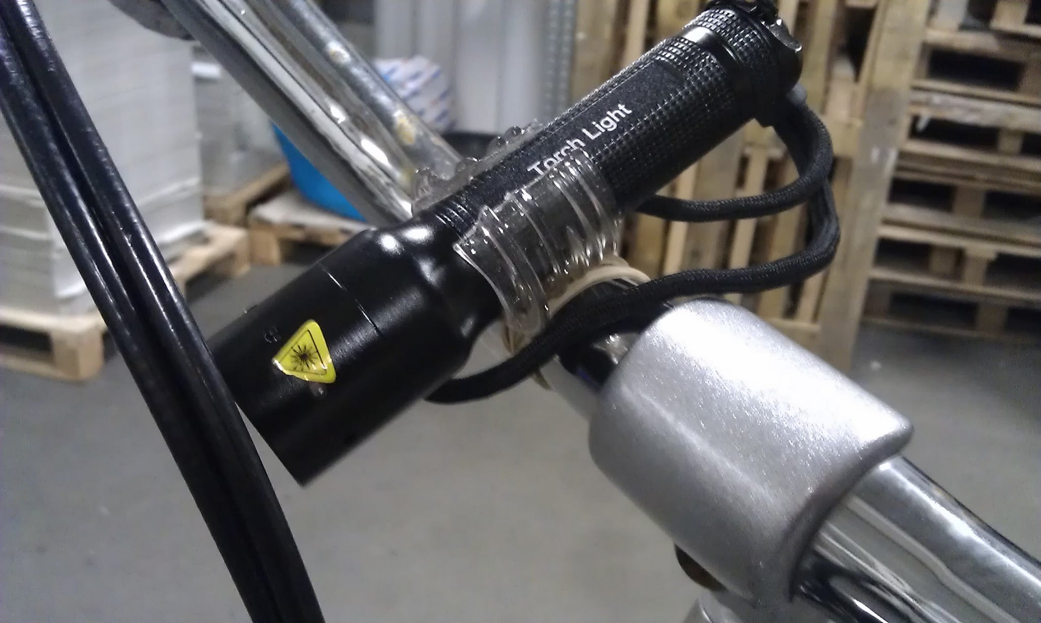 Easy Cheap/free Bicycle Flashlight Mount 4 Steps Instructables