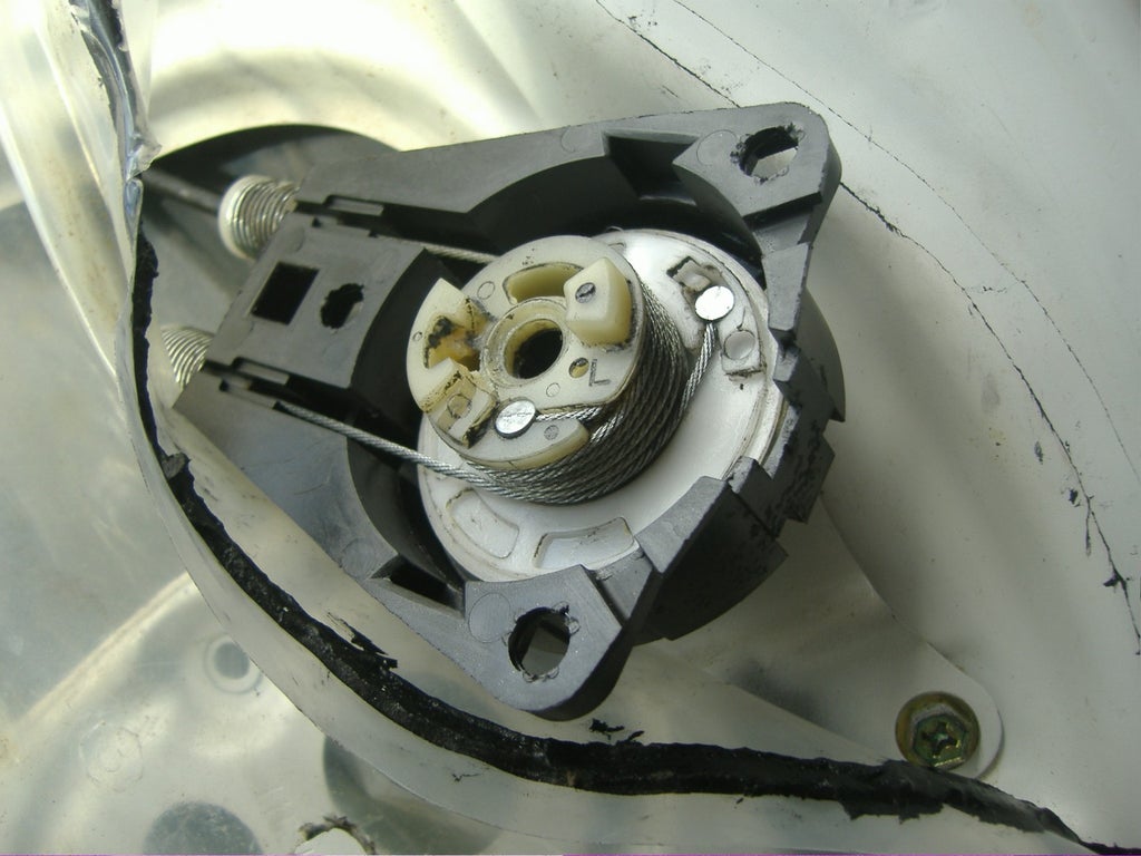 Repair Manual Window Regulator 8 Steps Instructables