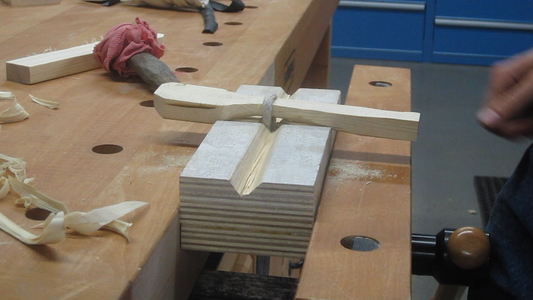 foot operated hold-down tool : 5 steps with pictures