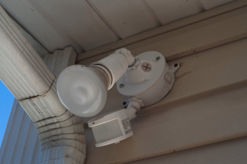 Turn Your Outdoor Lights Into Motion Detector Lights 7 Steps Instructables