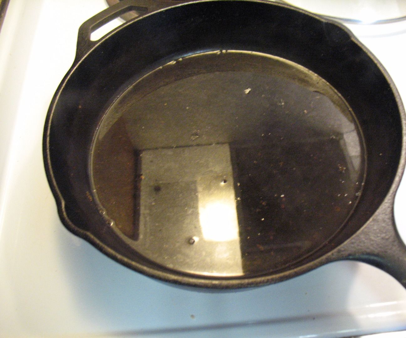 How to Clean a Hot Cast Iron Skillet 6 Steps Instructables